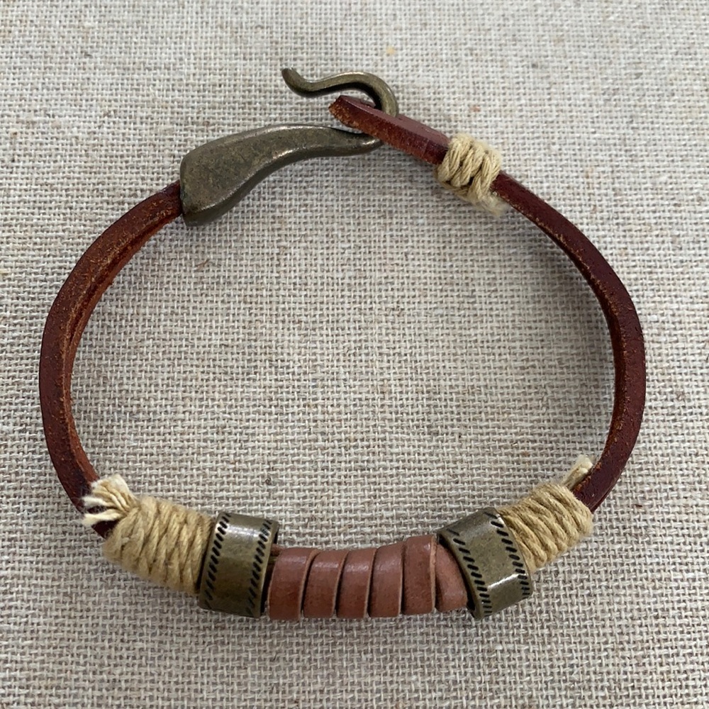 Men’s leather bracelet